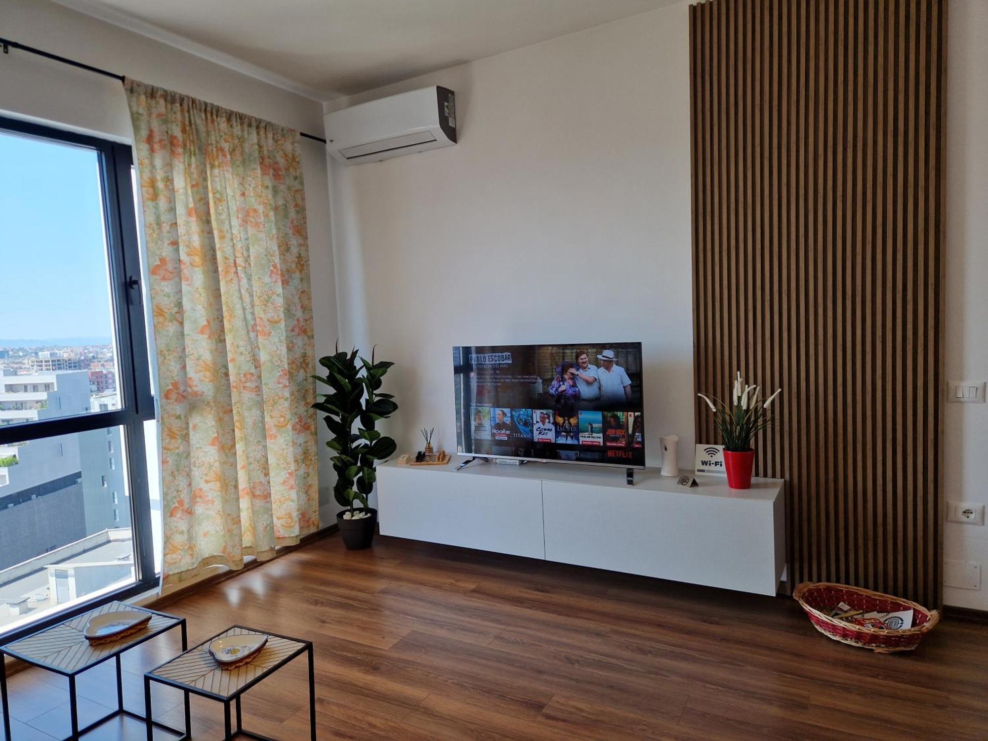 Red & White Palace Apartment Тирана Екстер'єр фото